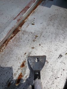 屋根トタンケレン作業