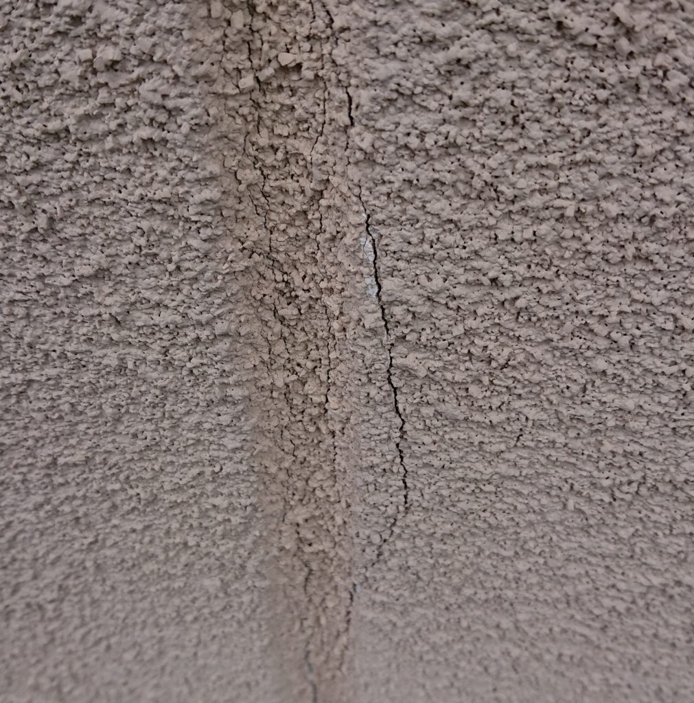 菊月塗装工業クラック画像