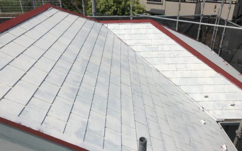 屋根カラーベスト補修後下塗り